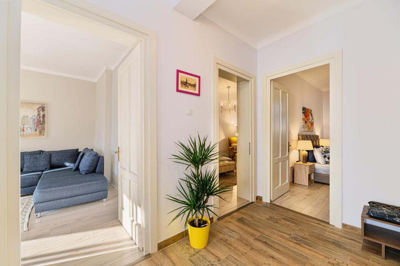 Chic&View Brasov Apartment Extérieur photo