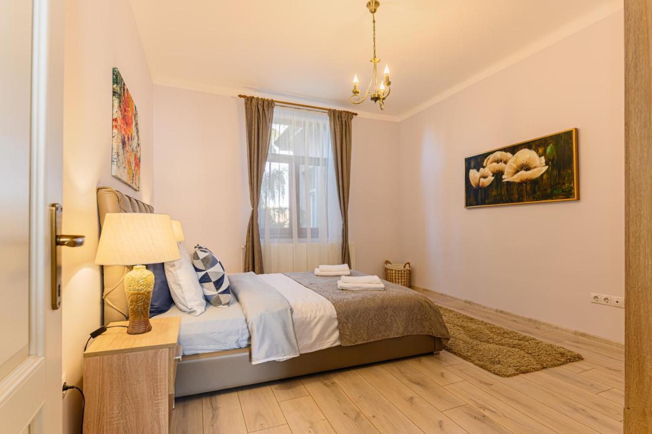 Chic&View Brasov Apartment Extérieur photo